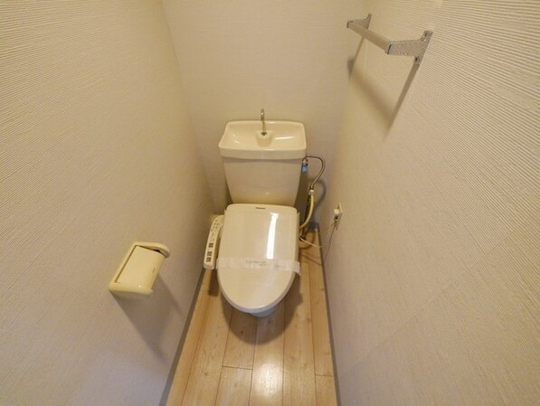 ジュネス桜ヶ丘の物件内観写真